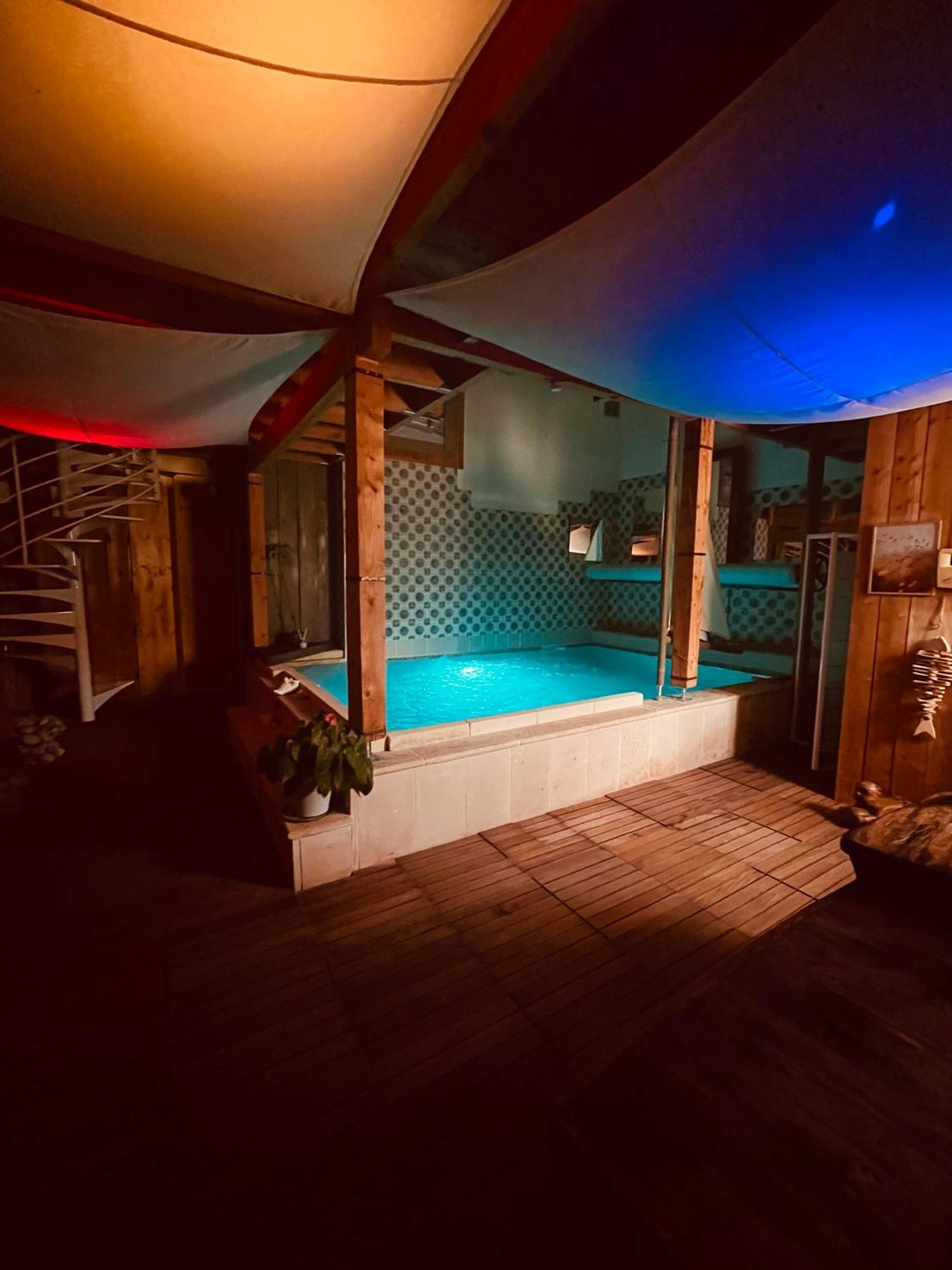 Domaine Amourella Aparthotel ลอมเบสค์ ภายนอก รูปภาพ